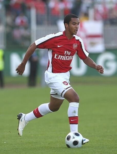 Theo Walcott's Performace in Szombathely's 1:1 Draw Against Arsenal (2008-09)