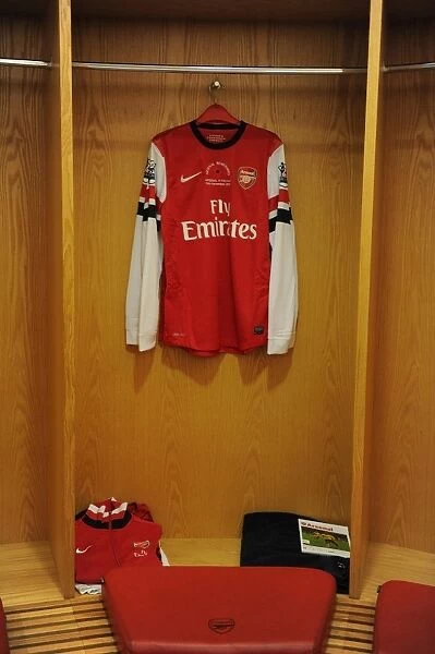 Theo Walcott's Poppy Shirt in Arsenal Changing Room (Arsenal vs Fulham, 2012-13)