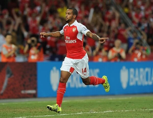 Theo Walcott's Strike: Arsenal's Triumph over Everton in the 2015-16 Asia Trophy, Singapore