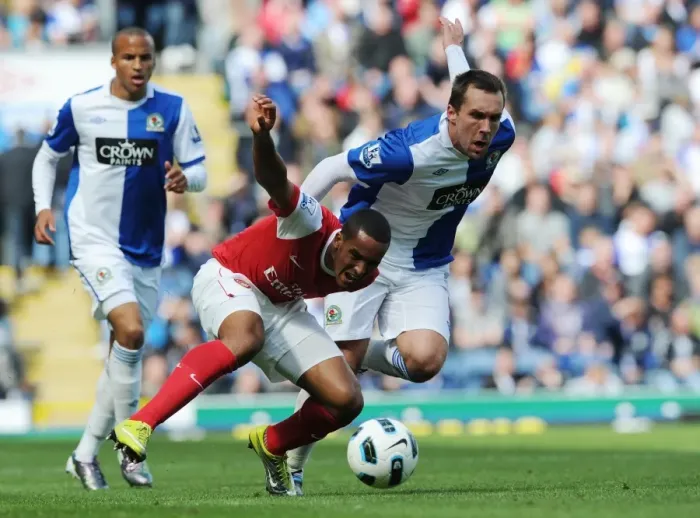 Framed Print : Theo Walcott's Stunner: Arsenal's Victory Over Blackburn Rovers, 2010 Framed Print : Theo Walcott's Stunner: Arsenal's Victory Over Blackburn Rovers, 2010