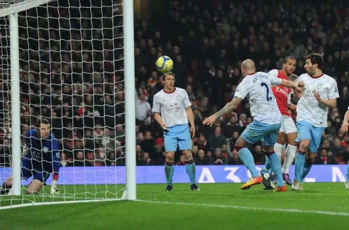 Framed Print : Theo Walcott's Stunning FA Cup Goal: Arsenal vs. Aston Villa (2011-12)