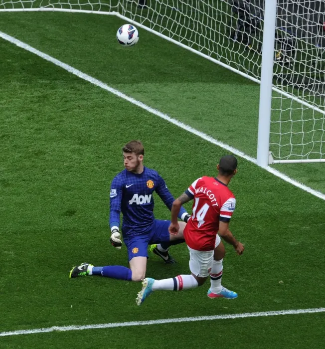 Framed Print : Theo Walcott's Stunning Goal: Arsenal vs Manchester United, 2012-13 - Beating David De Gea at Emirates Stadium
