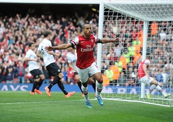 Theo Walcott's Thrilling Goal: Arsenal vs. Manchester United, Premier League 2012-13