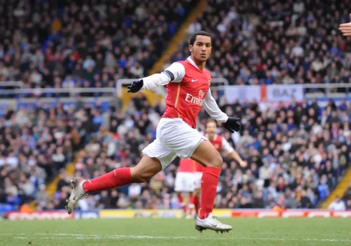 Framed Print : Theo Walcott's Thrilling Goal: A Memorable 2-2 Draw for Arsenal against Birmingham (February 2008)