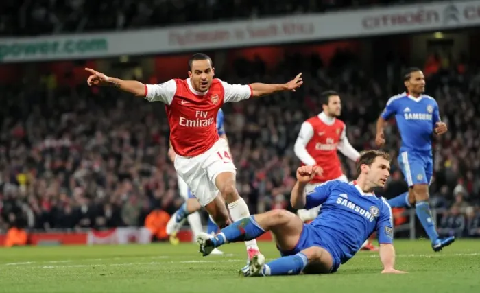 Framed Print : Theo Walcott's Triumphant Goal: Arsenal's 3-1 Victory Over Chelsea