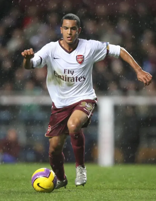 Framed Print : Theo Walcott's Unforgettable Performance: Arsenal's 1-2 Victory Over Aston Villa (December 2007) Framed Print : Theo Walcott's Unforgettable Performance: Arsenal's 1-2 Victory Over Aston Villa (December 2007)