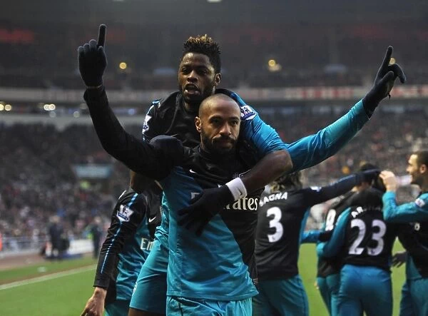 Thierry Henry and Alex Song Celebrate Arsenal's Victory: Sunderland 1-2 Arsenal, Premier League