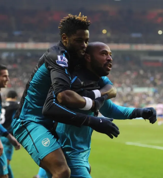 Framed Print : Thierry Henry and Alex Song Celebrate Arsenal's Win: Sunderland 1 - 2 Arsenal (Premier League, 2012)