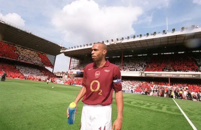 Framed Print : Thierry Henry (Arsenal) before the match. Arsenal 4: 2 Tottenham Hotspur