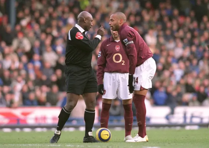 Framed Print : Thierry Henry (Arsenal) is told to wait for the whistle by Referee U. Rennie Framed Print : Thierry Henry (Arsenal) is told to wait for the whistle by Referee U. Rennie