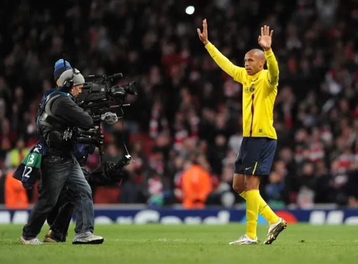 Framed Print : Thierry Henry (Barcelona). Arsenal 2: 2 Barcelona, UEFA Champions League Framed Print : Thierry Henry (Barcelona). Arsenal 2: 2 Barcelona, UEFA Champions League