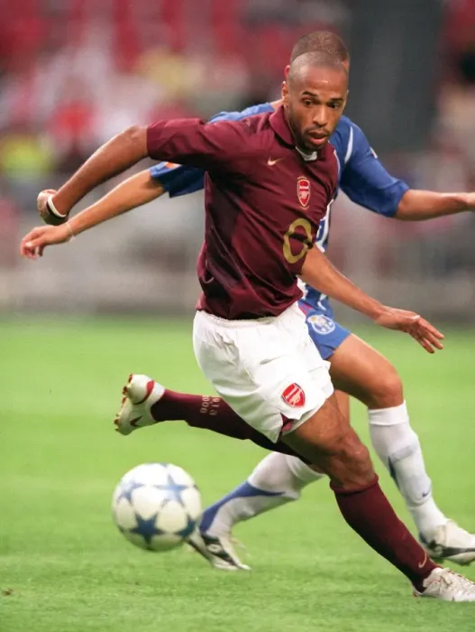 Framed Print : Thierry Henry Leads Arsenal to Glory: 2-1 Victory over Porto, Amsterdam Tournament 2005
