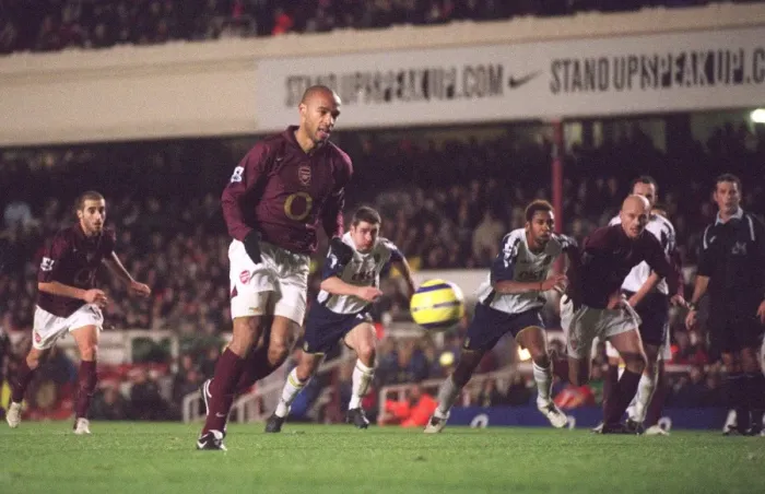 Framed Print : Thierry Henry scores Arsenals 4th goal from the penalty spot Framed Print : Thierry Henry scores Arsenals 4th goal from the penalty spot
