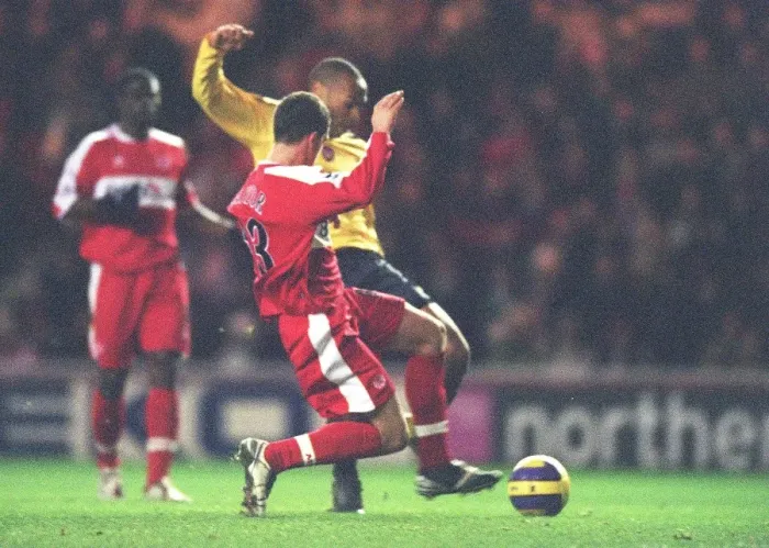 Framed Print : Thierry Henry shoots past Andrew Taylor and Middlesbrough goalkeeper Brad Jones to score the Arsenal goal. Middlesbrough 1: 1 Arsenal, The Premiership, The Riverside Stadium, Middlesbrough, 3 / 2 / 2007. Credit: Stuart MacFarlane / Arsenal Framed Print : Thierry Henry shoots past Andrew Taylor and Middlesbrough goalkeeper Brad Jones to score the Arsenal goal. Middlesbrough 1: 1 Arsenal, The Premiership, The Riverside Stadium, Middlesbrough, 3 / 2 / 2007. Credit: Stuart MacFarlane / Arsenal