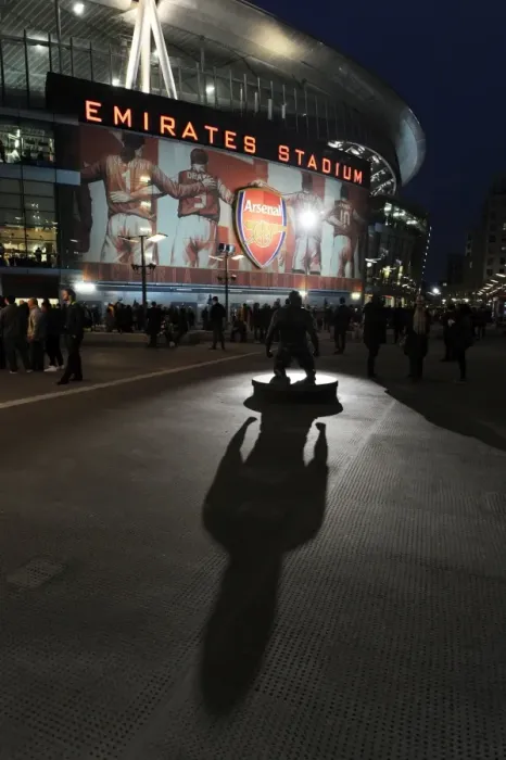 Framed Print : Thierry Henry Statue: Arsenal's Pride Ahead of Southampton Clash, League Cup 2014 / 15