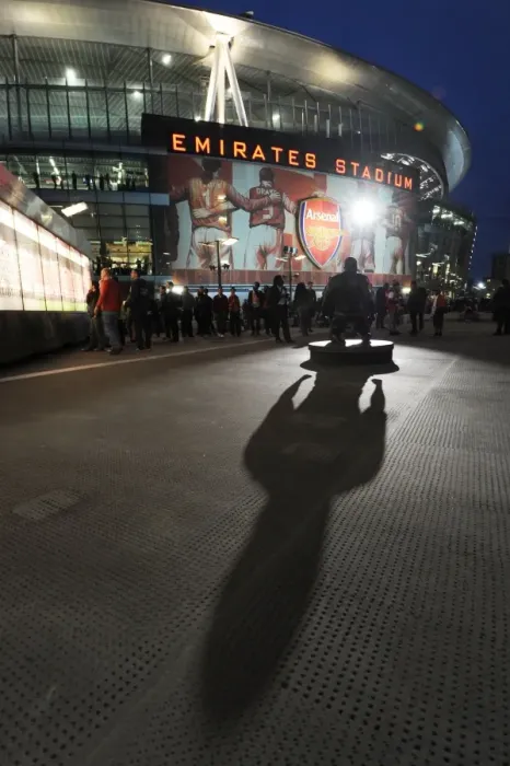 Framed Print : Thierry Henry Statue at Emirates Stadium: Arsenal vs Southampton, League Cup 2014 / 15