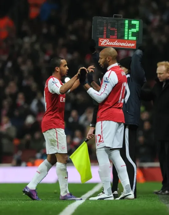 Framed Print : Thierry Henry Substitution: Arsenal vs. Aston Villa, FA Cup 2011-12 Framed Print : Thierry Henry Substitution: Arsenal vs. Aston Villa, FA Cup 2011-12