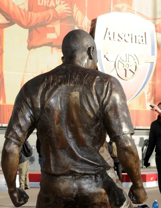 Framed Print : Thierry Henry Tribute: Arsenal vs. Everton, Premier League, Emirates Stadium, London, 2011 Framed Print : Thierry Henry Tribute: Arsenal vs. Everton, Premier League, Emirates Stadium, London, 2011