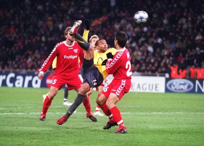 Framed Print : Thierry Henry's Unforgettable Goal: Arsenal's Triumph in UEFA Champions League Group B vs FC Thun, 2005