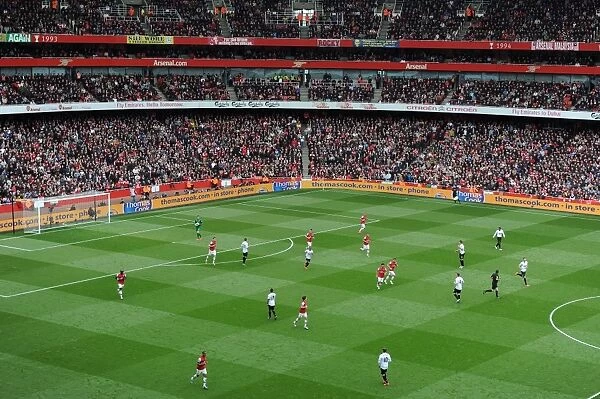 Thomas Cook ad Boards. Arsenal 1: 1 Manchester United. Barclays Premier League. Emirates Stadium