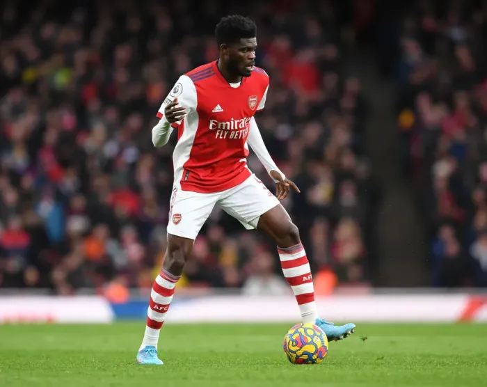Framed Print : Thomas Partey in Action: Arsenal vs. Brentford, Premier League 2021-22