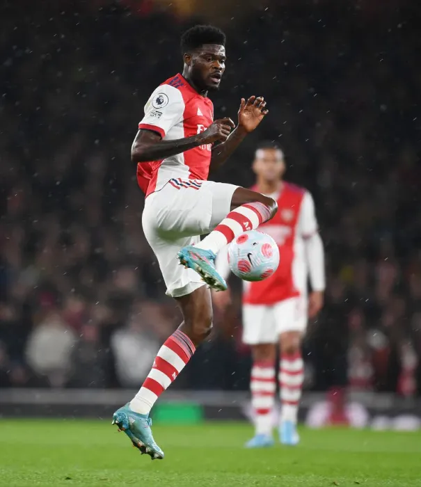 Framed Print : Thomas Partey in Action: Arsenal vs. Liverpool, Premier League 2021-22 Framed Print : Thomas Partey in Action: Arsenal vs. Liverpool, Premier League 2021-22