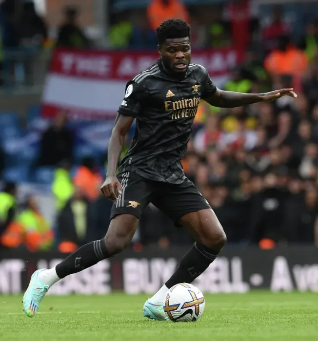 Framed Print : Thomas Partey in Action: Arsenal vs Leeds United, Premier League 2022-23