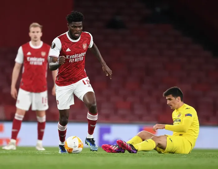 Framed Print : Thomas Partey in Action: Arsenal vs Villareal CF - UEFA Europa League Semi-Final (Behind Closed Doors)
