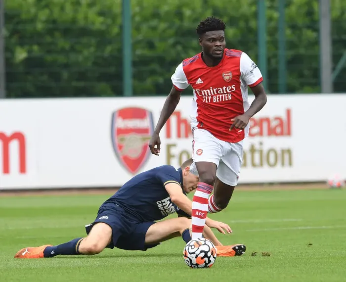 Framed Print : Thomas Partey in Action: Arsenal's Pre-Season Battle against Millwall