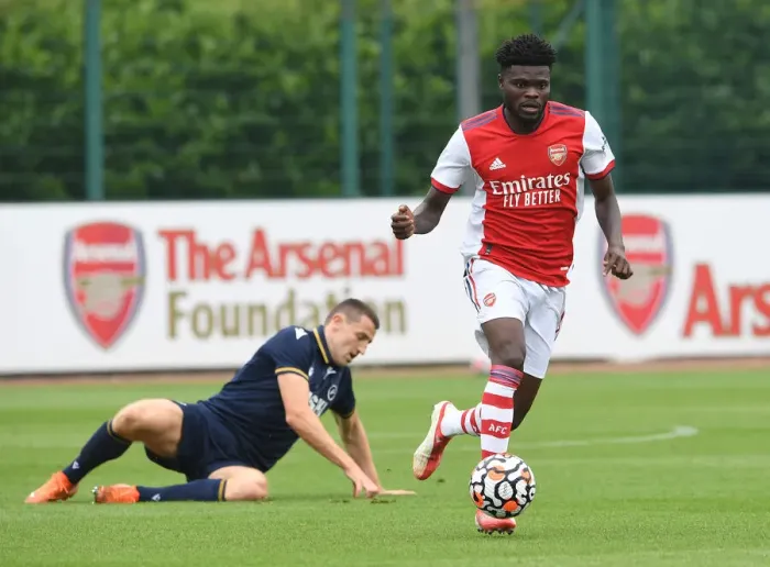 Framed Print : Thomas Partey in Action: Arsenal's Pre-Season Battle against Millwall