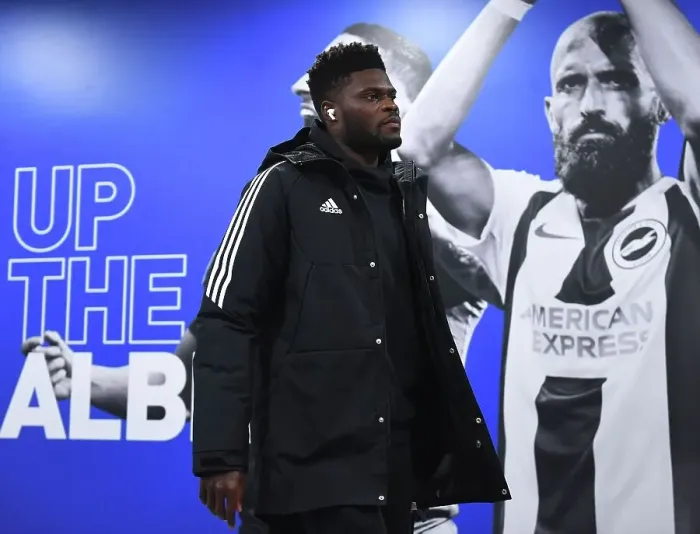 Framed Print : Thomas Partey Gears Up: Arsenal vs. Brighton & Hove Albion, Premier League 2022-23