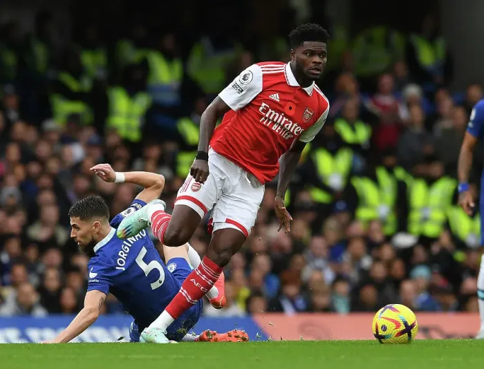 Framed Print : Thomas Partey Outpaces Rival Jorginho: Arsenal's Game-Changing Moment vs. Chelsea, Premier League 2022-23 Framed Print : Thomas Partey Outpaces Rival Jorginho: Arsenal's Game-Changing Moment vs. Chelsea, Premier League 2022-23