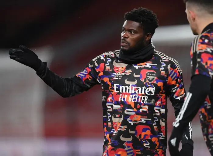 Framed Print : Thomas Partey Prepares: Arsenal vs Manchester United (Empty Emirates, 2021)