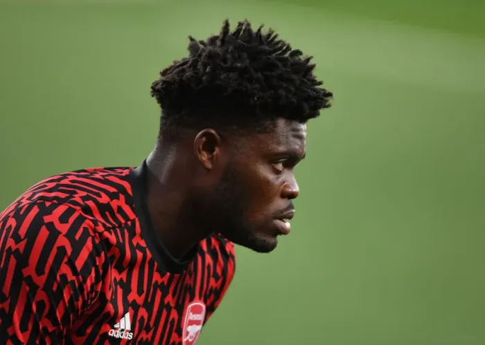 Framed Print : Thomas Partey Prepares for Arsenal's Europa League Semi-Final Clash against Villarreal in Empty Estadio de la Ceramica