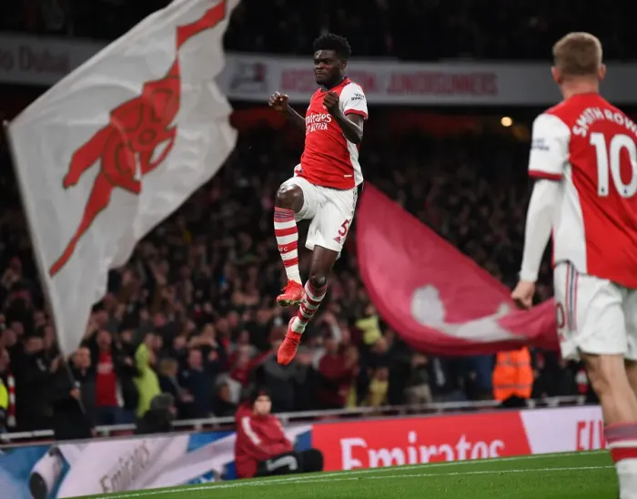 Framed Print : Thomas Partey Scores the Winning Goal: Arsenal Triumphs Over Aston Villa in the 2021-22 Premier League