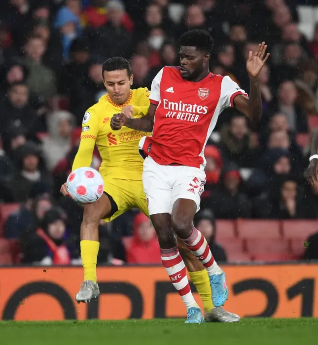 Framed Print : Thomas Partey vs. Thiago: Intense Battle in Arsenal v Liverpool Premier League Clash