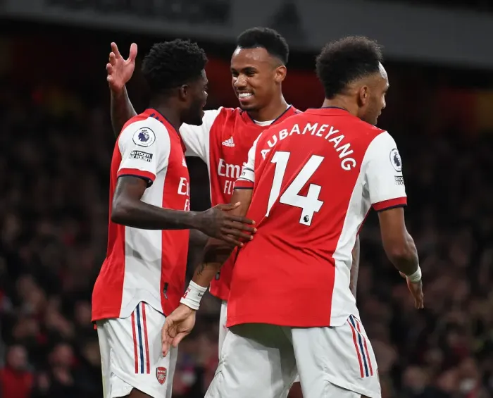 Framed Print : Thomas Partey's First Arsenal Goal: Triumphant Celebration with Magalhães and Aubameyang (Arsenal vs Aston Villa, 2021-22)