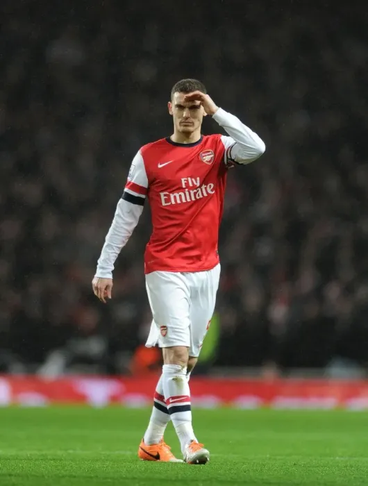 Framed Print : Thomas Vermaelen in Action: Arsenal vs Chelsea, Premier League 2013-14 Framed Print : Thomas Vermaelen in Action: Arsenal vs Chelsea, Premier League 2013-14
