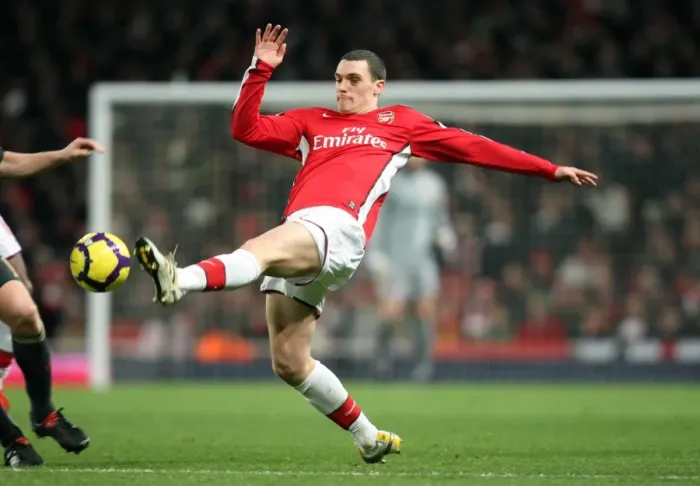 Framed Print : Thomas Vermaelen (Arsenal). Arsenal 1: 0 Liverpool. Barclays Premier League