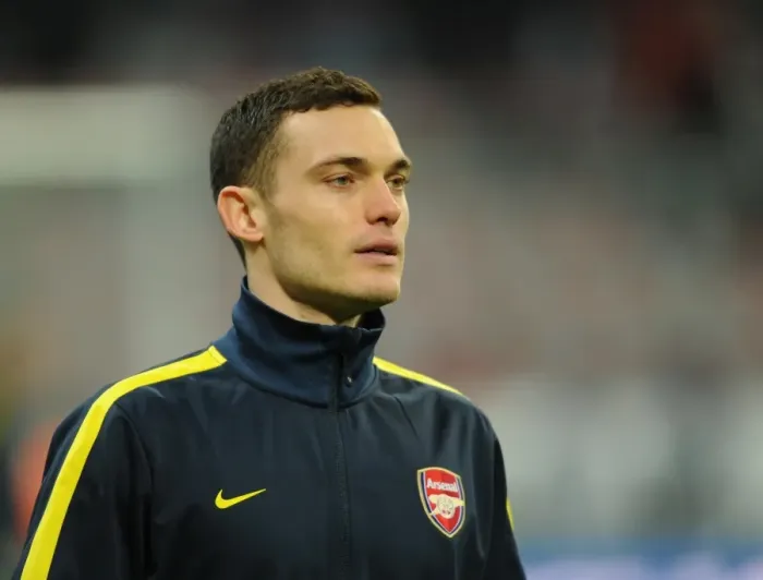Framed Print : Thomas Vermaelen (Arsenal). Bayern Munich 0: 2 Arsenal. UEFA Champions League. Round of 16 Framed Print : Thomas Vermaelen (Arsenal). Bayern Munich 0: 2 Arsenal. UEFA Champions League. Round of 16
