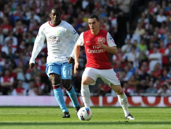 Framed Print : Thomas Vermaelen (Arsenal) Emile Heskey (Villa). Arsenal 3: 0 Aston Villa