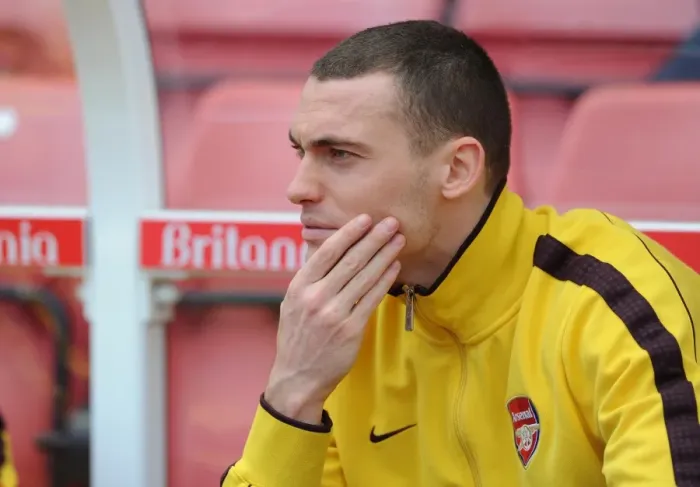 Framed Print : Thomas Vermaelen (Arsenal). Stoke City 3: 1 Arsenal, Barclays Premier League Framed Print : Thomas Vermaelen (Arsenal). Stoke City 3: 1 Arsenal, Barclays Premier League