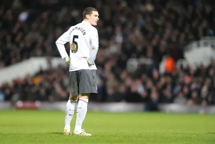 Framed Print : Thomas Vermaelen (Arsenal). West Ham United 1: 2 Arsenal, FA Cup Third Round Framed Print : Thomas Vermaelen (Arsenal). West Ham United 1: 2 Arsenal, FA Cup Third Round