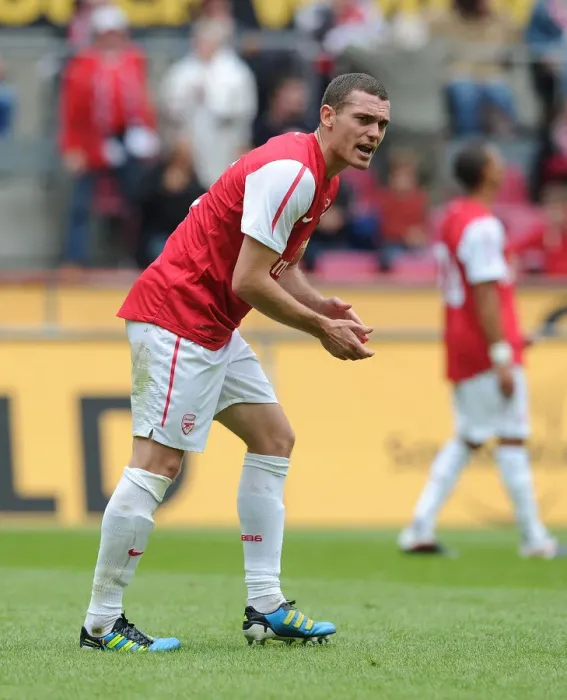 Framed Print : Thomas Vermaelen Leads Arsenal in Pre-Season Friendly Against Cologne Framed Print : Thomas Vermaelen Leads Arsenal in Pre-Season Friendly Against Cologne