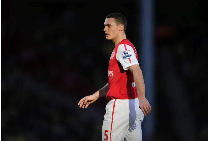 Framed Print : Thomas Vermaelen Leads Arsenal in Premier League Clash at Carrow Road, November 19, 2011 Framed Print : Thomas Vermaelen Leads Arsenal in Premier League Clash at Carrow Road, November 19, 2011