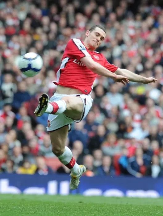 Framed Print : Thomas Vermaelen Leads Arsenal to Victory: Arsenal 1-0 Wolverhampton Wanderers, FA Premier League 2010