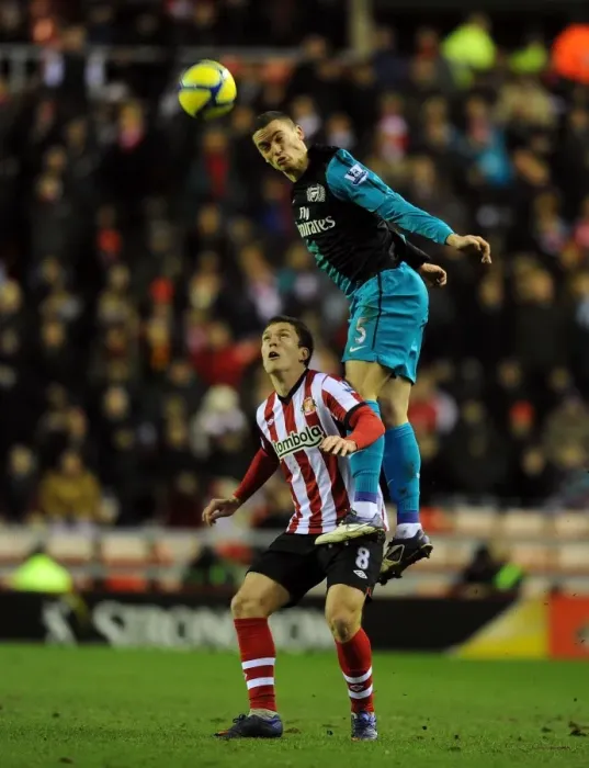 Framed Print : Thomas Vermaelen Leaps Over Craig Gardner: Sunderland vs Arsenal, FA Cup 2012 Framed Print : Thomas Vermaelen Leaps Over Craig Gardner: Sunderland vs Arsenal, FA Cup 2012