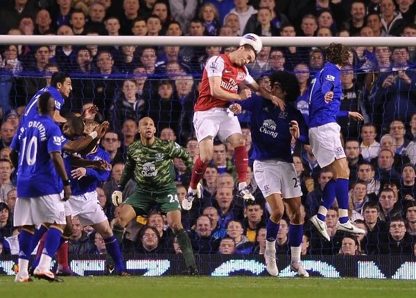 Thomas Vermaelen Soars Above Everton Defense to Score Crucial Arsenal Goal (Everton vs Arsenal, Premier League 2011-12)