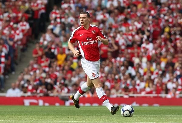 Thomas Vermaelen's Dominant Performance: Arsenal's 4-1 Premier League Victory Over Portsmouth (2009)