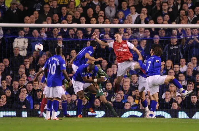 Framed Print : Thomas Vermaelen's Soaring Header: The Decisive Goal for Arsenal vs Everton (2011-12)